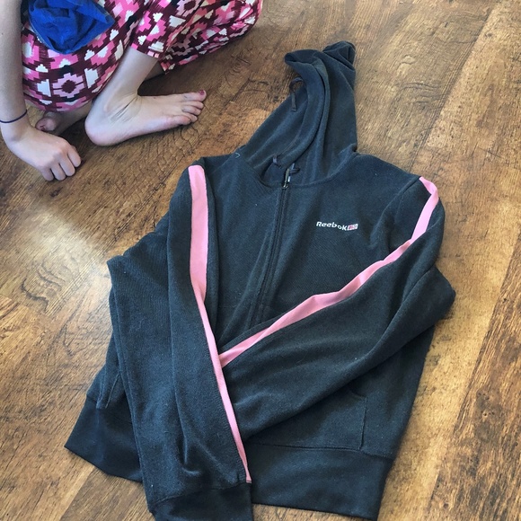 Reebok Other - Reeebok Classic Hoody Size L girls